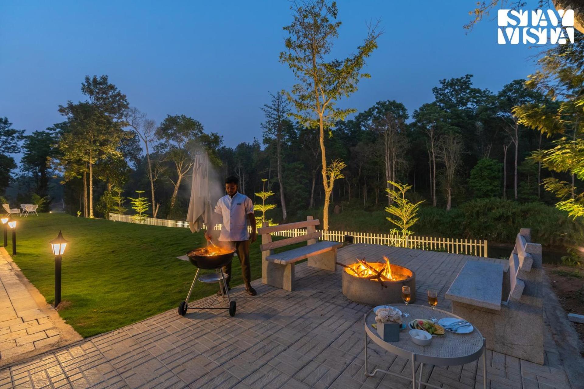 Stayvista At Mudra Manor Coorg Temperature Controlled Pool Villa Madikeri Extérieur photo